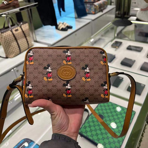 00dew_3270淘宝coach蔻驰disney mickey迪士尼米奇老鼠相机斜跨包