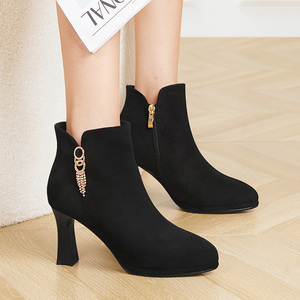 高跟短靴女2021年新款冬天加绒细粗跟加绒靴子女磨砂短款时尚女鞋