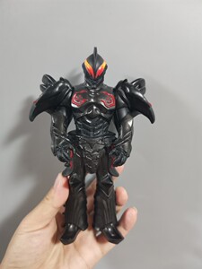 黑暗铠甲贝利亚