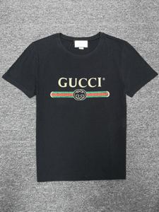 gucci 古奇 22秋冬 复古红绿皮带 黑色男士短袖t恤 440103