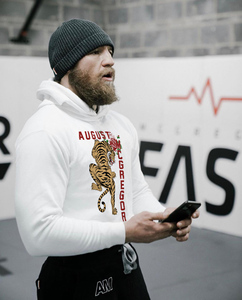 mmavip淘宝mma同款健身老虎套头卫衣男外套搏击格斗训练ufc嘴炮康纳