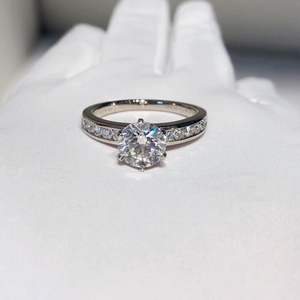 蒂芙尼tiffany钻戒六爪