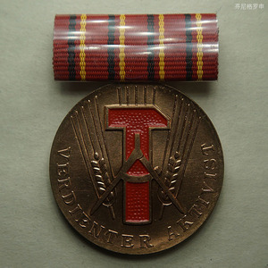 00同款货源gdw199100淘宝苏联勋章奖章 东德人民军-海军奖章带原
