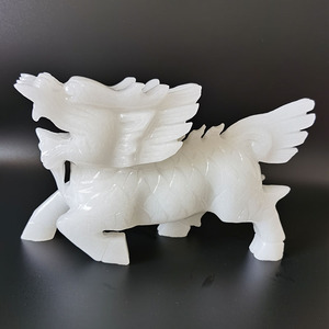 玉麒麟摆件客厅