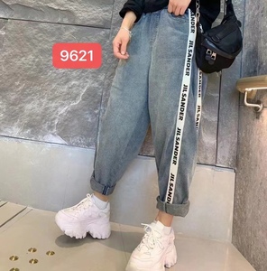 欧洲站木言女装休闲牛仔裤磨砂做旧侧边字母装饰宽松休闲裤旅行潮