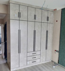 重庆定制家具大欧亚e0级美诺三千方衣柜拉门多层实木柜体e1级柜门