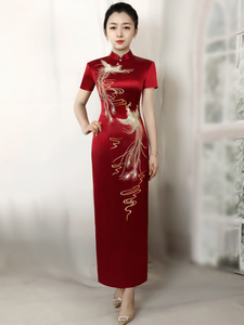 新中国风大气凤凰刺绣表演出刺绣酒红色婚礼宴会喜妈妈敬酒长旗袍