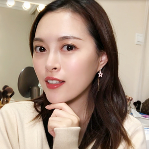 answer艾弗森淘宝hashtag默小宝同款冰晶圆环耳环时髦新款ins博主穿