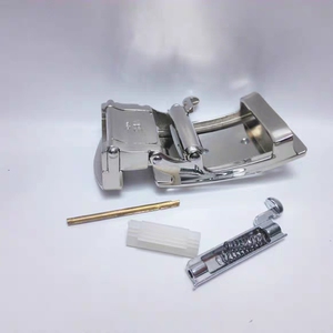 鳄鱼皮带扣头配件