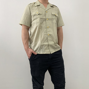 87伍款衬衣男士夏季橄榄绿色短袖正装速干纽扣通勤衫洗水不变形稠