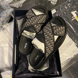 姜玲吴可瑞淘宝【国内现货】tutu烧铺dior迪奥老花刺绣印花拖鞋凉拖