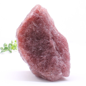 如鸿天然水晶原石红色草莓晶矿石雕刻大毛料鱼缸装饰宝石香薰扩香