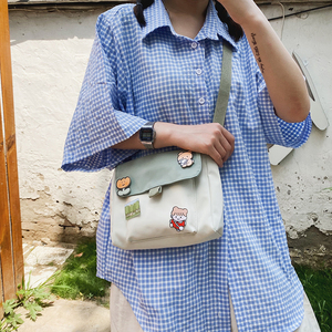 上新小包包女2020新款潮古着感文艺少女斜挎包夏天可爱帆布单肩包