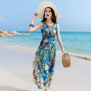 沙滩裙女夏季超仙三亚海边波西米亚夏日度假风连衣裙真丝碎花长裙