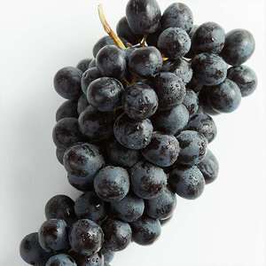 天猫超市天猫智利进口玫瑰香黑提提子无籽脆甜精选优质新鲜当季水果