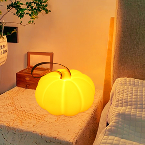 新款南瓜手提台灯充电便携户外庭院花园氛围灯卧室书房创意小夜灯