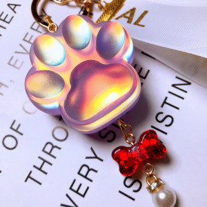 可爱卡通水晶滴胶镭射流沙猫爪汽车钥匙扣包挂件时尚饰品奔驰宝马