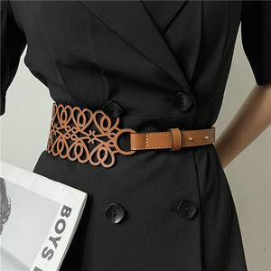 夏季黑色腰带裙子