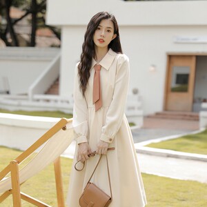 木易易原创轻文艺女装,2021年新款学院风裙子女秋冬气质法式