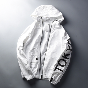 出口余尾单货剪标黑科技防撕裂防水连帽夹克杜邦纸外套五元人明币