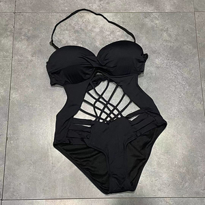 泳衣连体如厕