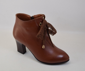 邦赛女鞋秋冬新款头层牛皮马丁靴粗高跟英伦优雅短靴尖头时装靴