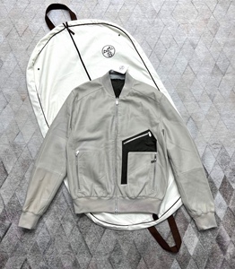 hermes爱马仕男士22春夏款双面穿皮衣夹克正面羊羔皮反面防雨纤维