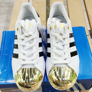 adidas阿迪达斯三叶草女鞋贝壳头金属头50周年纪念经典板鞋fv3310