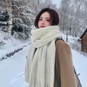 韩版针织毛线围巾女冬季2024新款纯色白色学生长款保暖围脖高级感