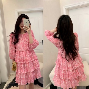樱花粉色连衣裙女夏超仙荷叶边法式蓬蓬仙女初恋蛋糕裙在逃公主裙