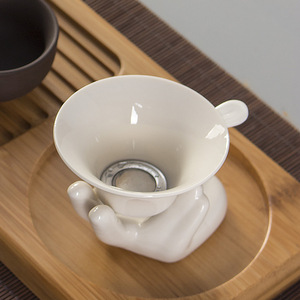 中国白陶瓷茶漏架子 观音手茶道零配茶具 白色玉手无孔过滤网新品