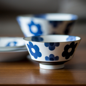 日本进口美浓烧日式餐具釉下彩陶瓷蓝色小花米饭碗拉面碗餐盘菜盘