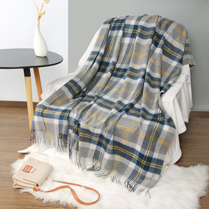 秋冬时尚保暖多功能多用纯羊羔毛格子加大加厚披肩披毯盖毯午休毯