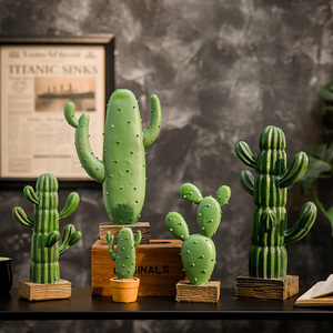 仿真仙人掌摆件假盆栽北欧ins桌面橱窗摆设拍摄道具仙人柱装饰品