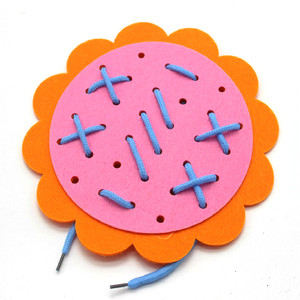 不织布手工幼儿园区域角教具益智玩具向日葵穿鞋带早教蒙氏教具