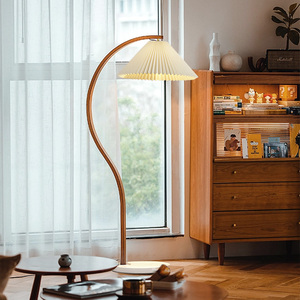 北欧落地灯日式原木创意百褶布客厅沙发装饰灯简约立式卧室灯台灯