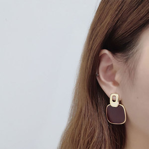 东大门时尚高级感布艺方形纽扣耳钉女韩国气质网红925纯银针耳环