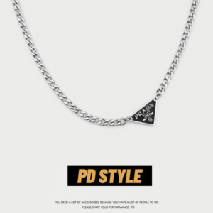 PDSTYLE 潮牌黑色三角字母项链ins嘻哈男女生冷淡风吊坠个性饰品