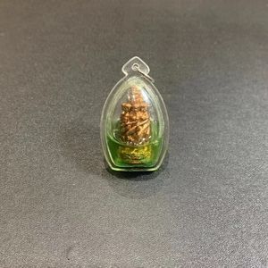 泰国特色正品真品 阿赞巴素 七女抱柱