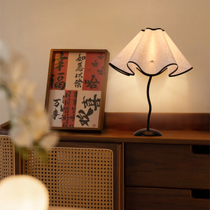 大观园现代简约卧室床头台灯美式桌面装饰灯氛围灯创意花瓣灯K535