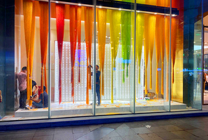 彩虹线装置商场空中吊饰中庭美陈装饰展厅橱窗场景艺术网红布置品