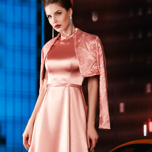 精致小礼服平时可穿秋冬款洋装现代名媛大码mm胖小礼服显瘦短款