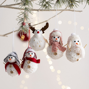 圣诞节装饰圣诞树挂件雪人麋鹿毛绒玩偶摆件挂饰氛围场景周边布置