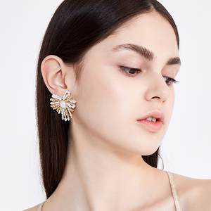 130.000人付款淘宝yuaniris/苑思比 耳环雪影蝶依wz299.