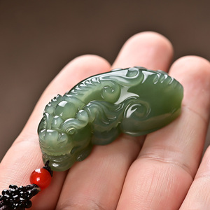 新疆和田玉青玉霸王貔貅吊坠男女项链天然玉石立体雕刻瑞兽玉坠