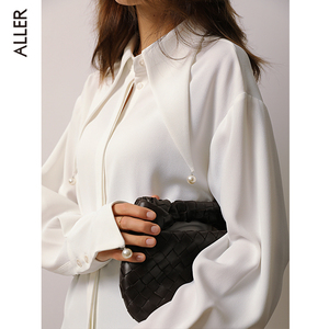 大尖领衬衫女复古