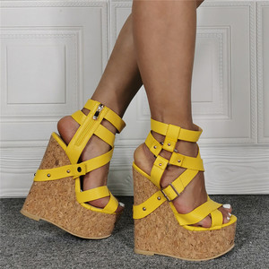 恨天高坡跟鞋大码