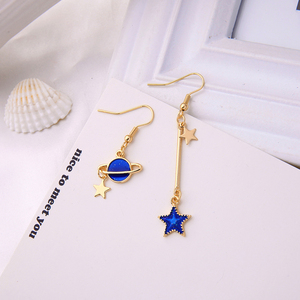 气质韩国个性不对称星空宇宙耳环女士小众设计感网红耳钉耳饰超仙