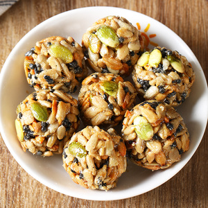 坚果手打丸子休闲零食香脆即食瓜子酥葵花瓜子仁食品散装干果1斤