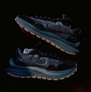 nownow美国代购 sacai x nike vaporwaffle 黑生胶 黑武士男女款